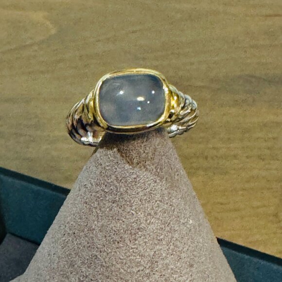 Authentic David Yurman Silver & 18K Gold  Blue Chalcedony Cushion Cabochon Ring - Picture 3 of 5